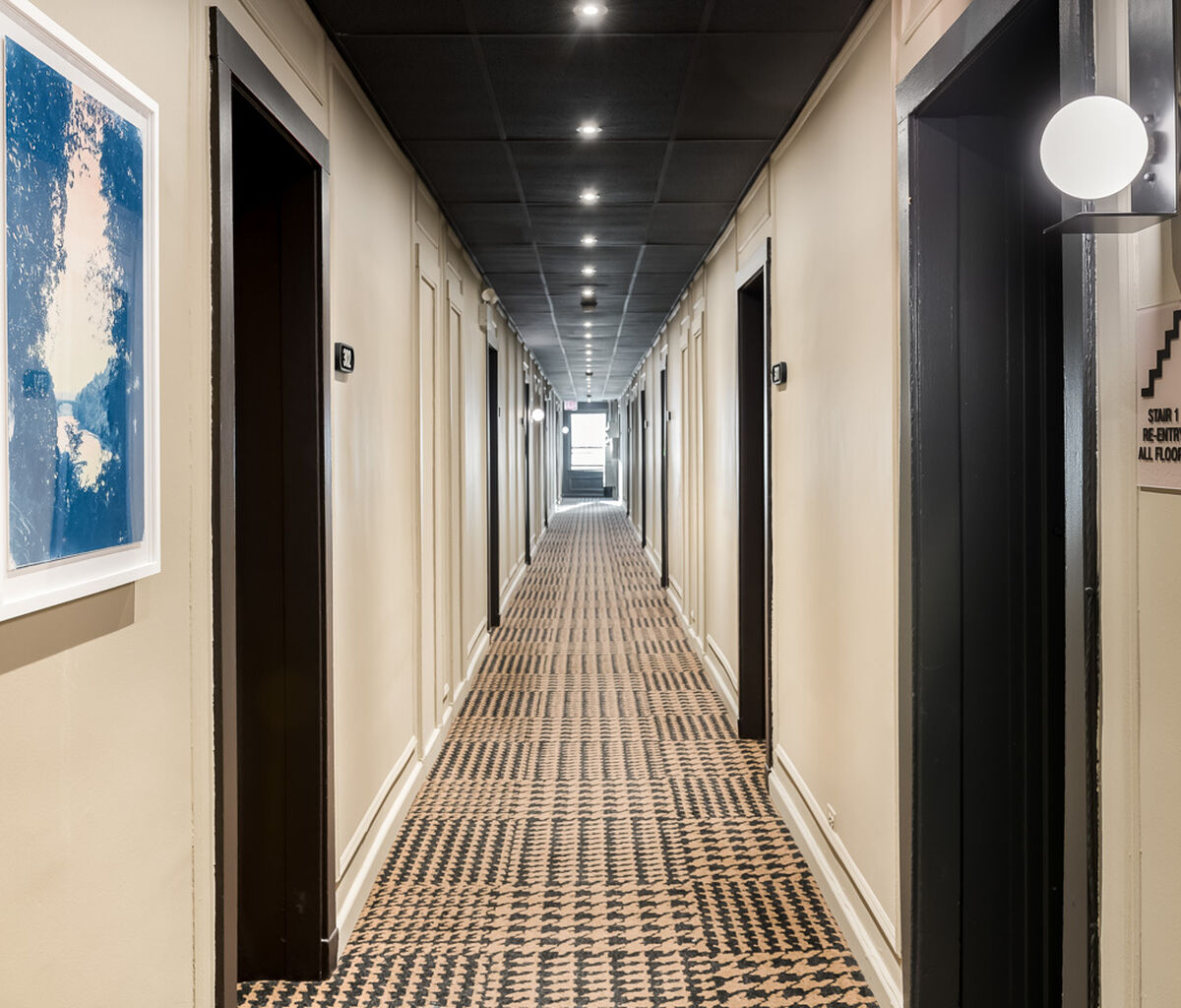 2616 N Hampden Ct Supera 2616 N Hampden Ct Supera